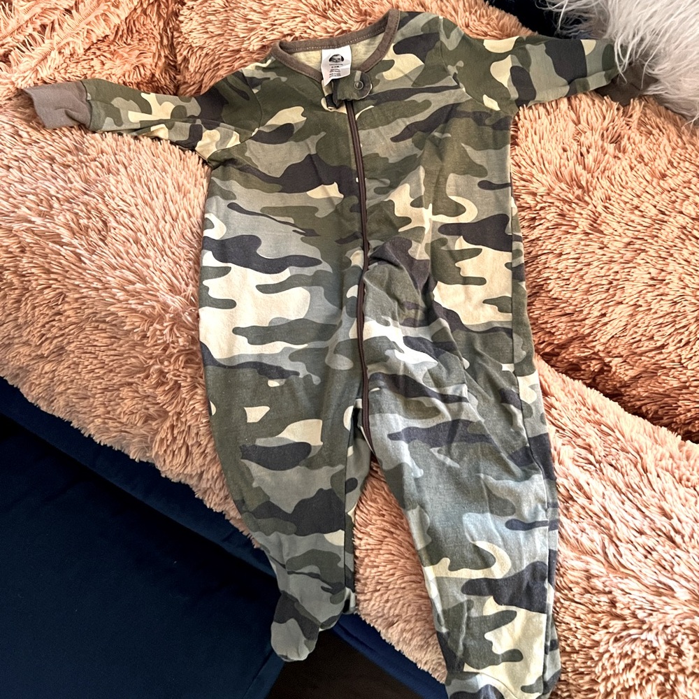 Gerber, Onesie Fatigue Like New